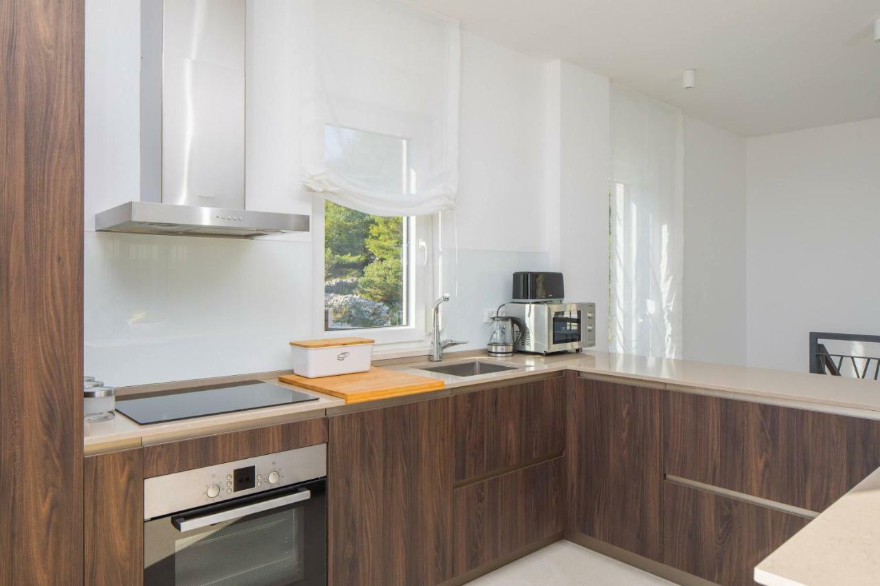Luxury Villa Lucice View Milna  Ngoại thất bức ảnh